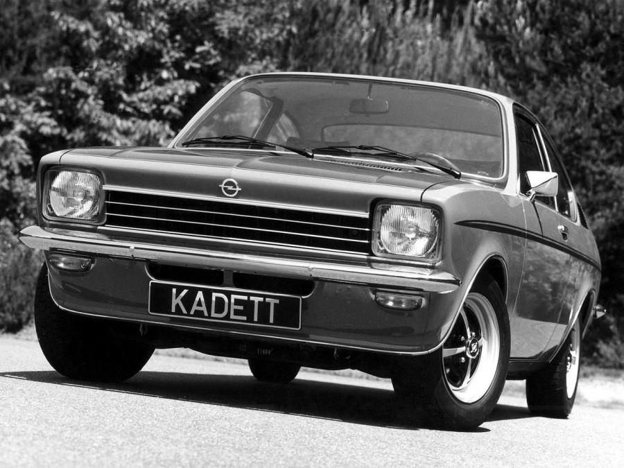  Opel Kadett SR 1973 года  (фото 1 из 8)